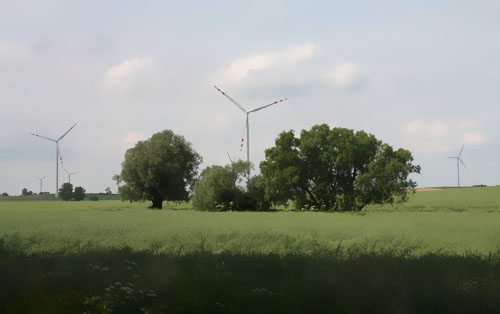 梅賽德斯-奔馳與波蘭風(fēng)電場簽署購電協(xié)議