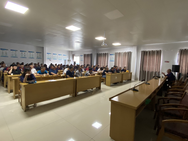 公司舉辦職業(yè)病危害知識專題培訓(xùn)班 公司舉辦職業(yè)病危害知識專題培訓(xùn)班