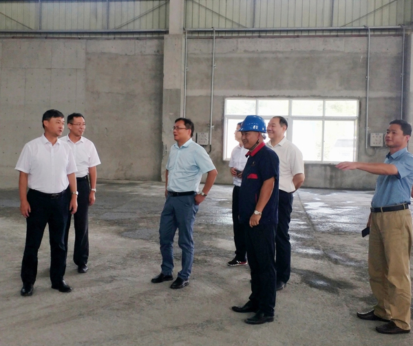 集團(tuán)公司黨委委員、股份公司黨委書記、總經(jīng)理蔣培進(jìn)到矸石項(xiàng)目部調(diào)研 