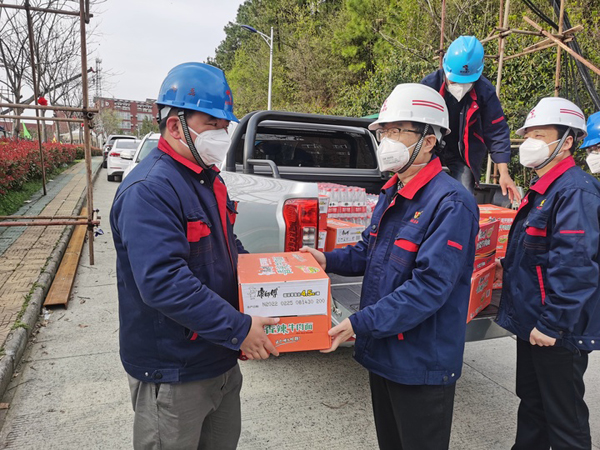 公司黨委書記檢查指導田家炳中學隔離點項目建設工作 公司黨委書記檢查指導田家炳中學隔離點項目建設工作