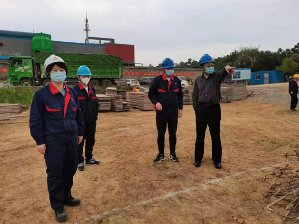 公司總經(jīng)理檢查指導公司產業(yè)升級基地項目建設工作