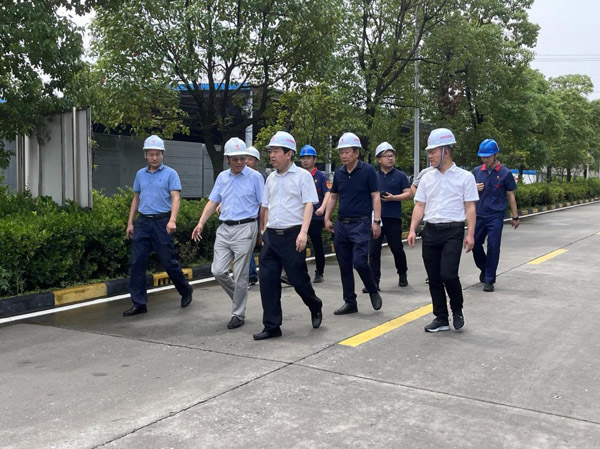 市副市長汪發(fā)進到建材公司調研  市副市長汪發(fā)進到建材公司調研