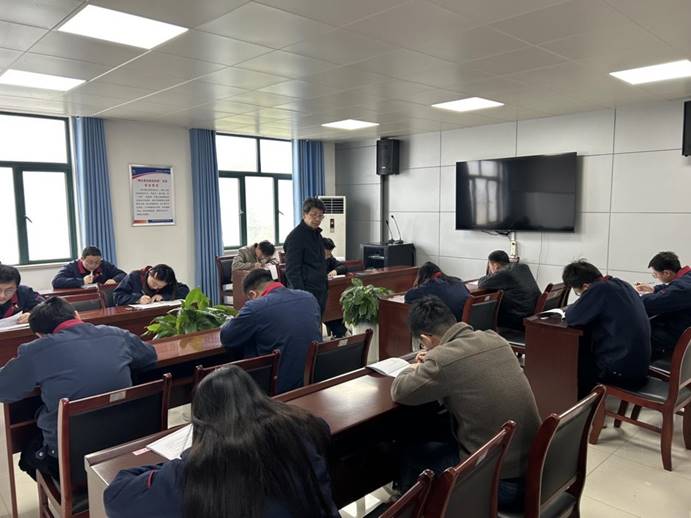 建材公司、檢測公司聯(lián)合開展管理人員業(yè)務(wù)提升考試